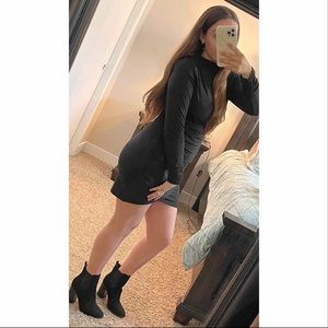 Black long sleeve dress